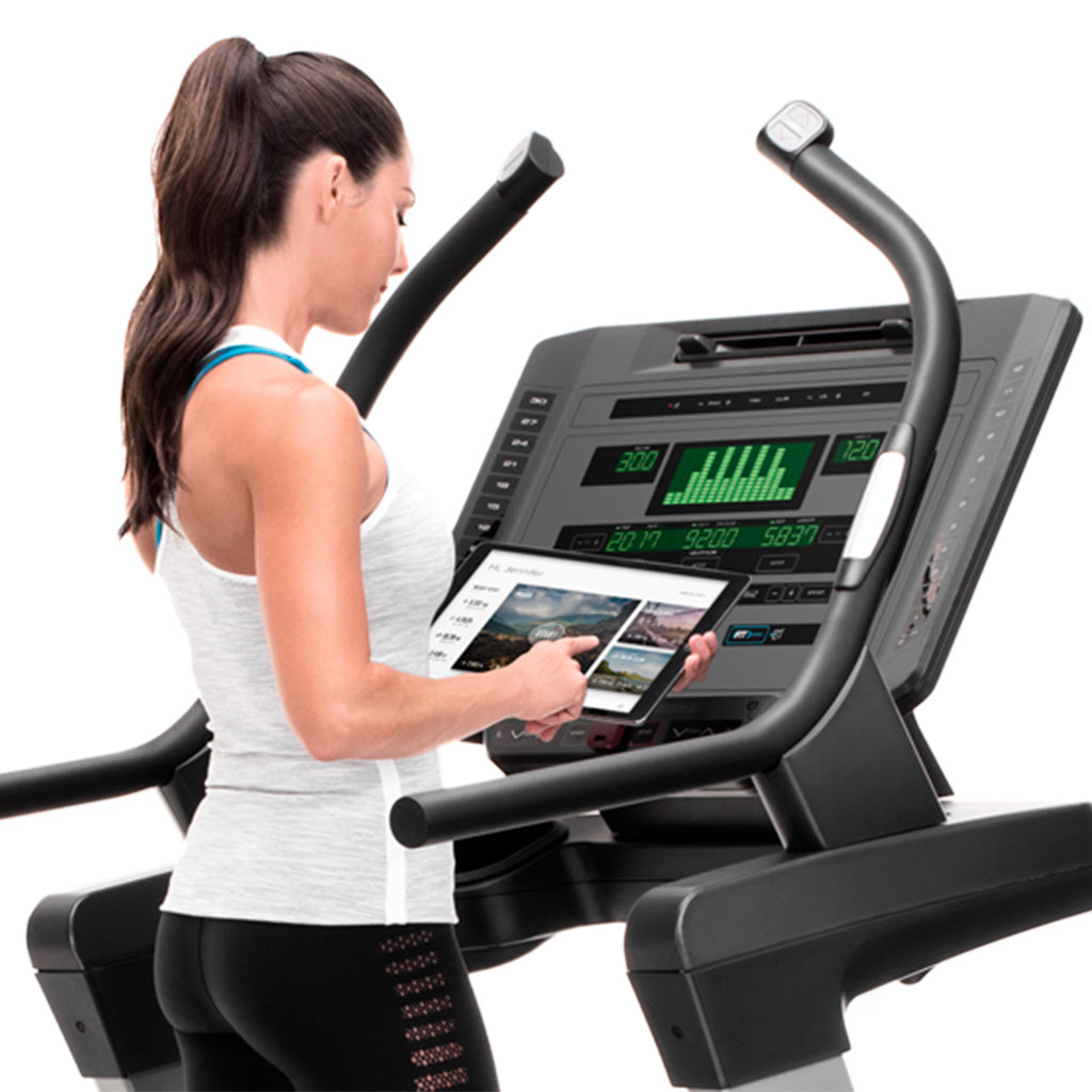 Freemotion, Treadmill, Freemotion Treadmill, Treadmill UK, london treadmills, cardio hiit, workout, home gym, gym equipment. treadmill dimensions, incline trainer, trademill incline trainer, incline trainer uk