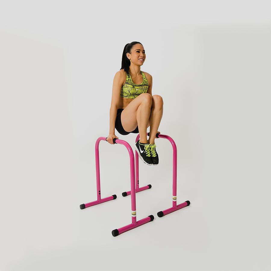 Lebert EQualizer, Lebert uk, lebert black, lebert equalizer yellow, lebert equalizer dips, lebert equalizer triceps, lebert equalizer man, lebert equalizer woman, exercises using lebert, home gym, gym at home using lebert equalizer.